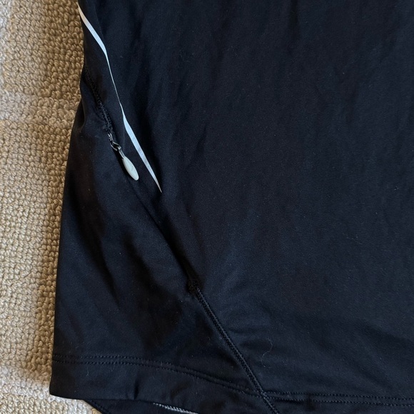 New Adidas Black Racerback Athletic Tank Top Reflective Detail Zip Pocket Size M - Picture 4 of 9